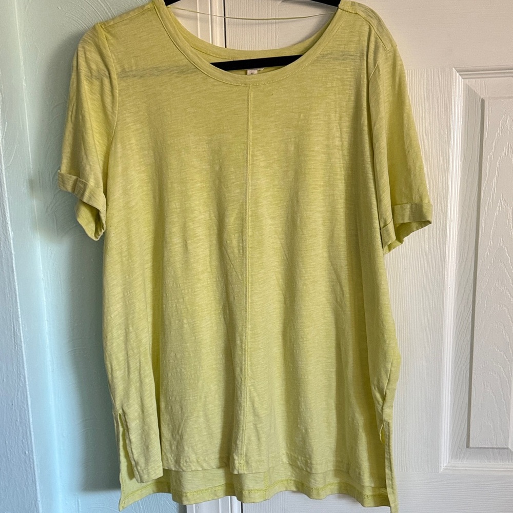 Terra & Sky Light Yellow Short Sleeve Top